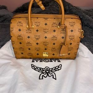 MCM Essential Boston Bag in Visetos Original